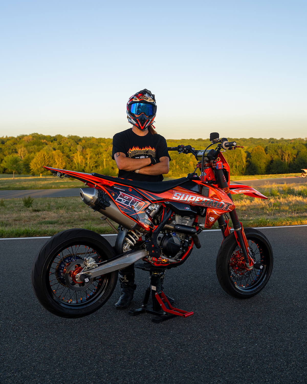 Kit Déco Moto 100% PERSONNALISÉ, pilote au coucher du soleil