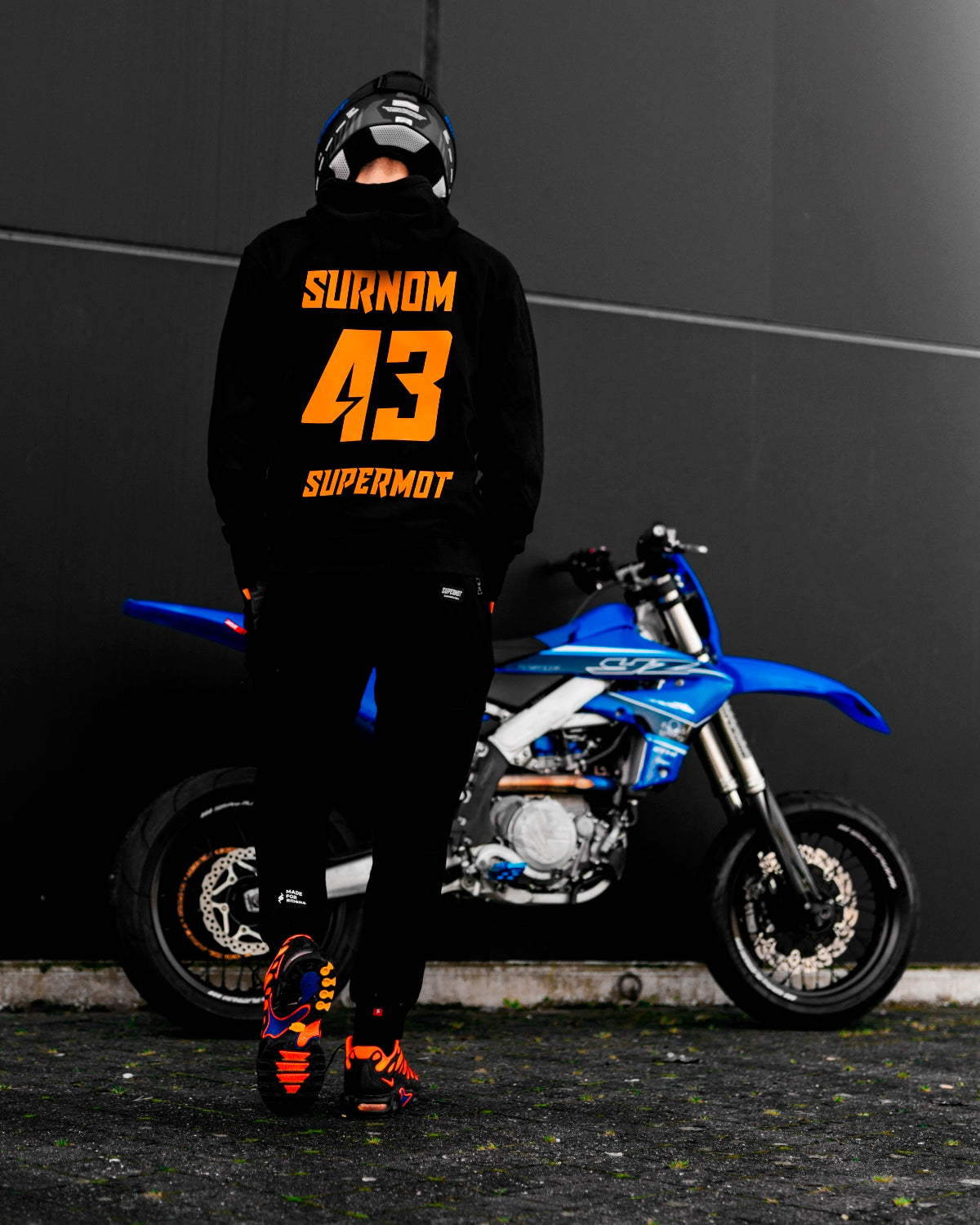 Hoodie Sweat à Capuche PERSONNALISÉ Orange Fluo, photo 2