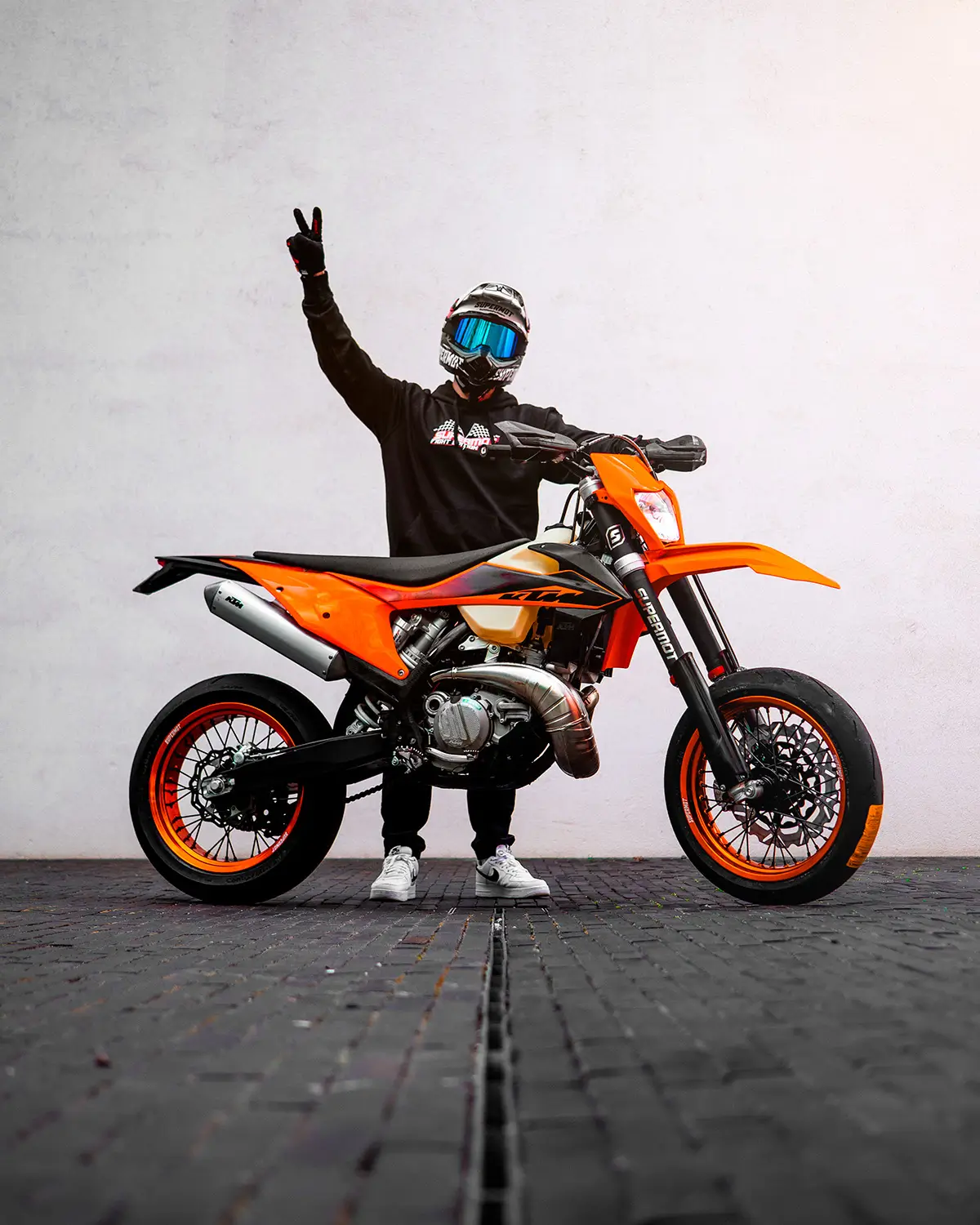 moto concours supermot 2025 18